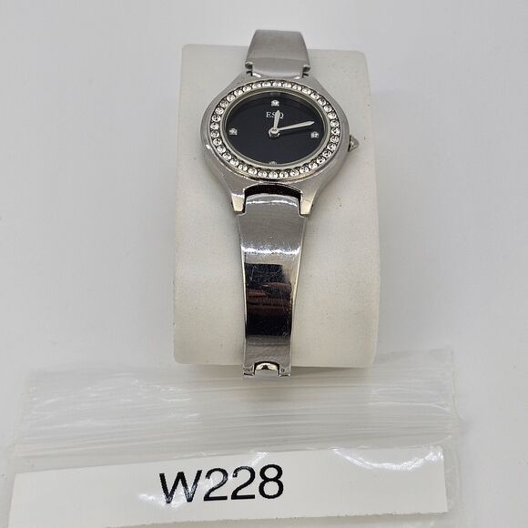 ESQ By Movado‎ Swiss Women’s Watch 25MM Black Dial Gray Bracelet 6" New Battery - Picture 12 of 12